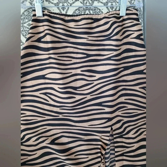 Forever 21 Annie High Front Slit Animal Print Midi Skirt - Picture 9 of 15